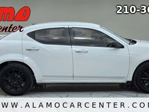 Used 2013 Dodge Avenger SE image 6