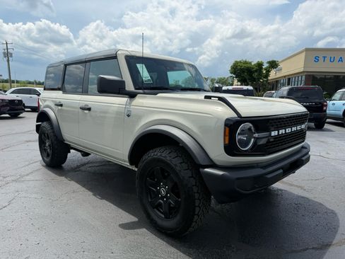 Used 2025 Ford Bronco Big Bend AWD/4WD image 1