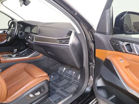 Used 2022 BMW X7 xDrive40i w/ Premium Package AWD/4WD image 46