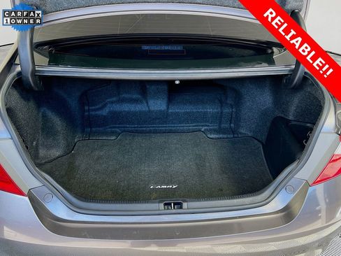 Used 2017 Toyota Camry SE image 23