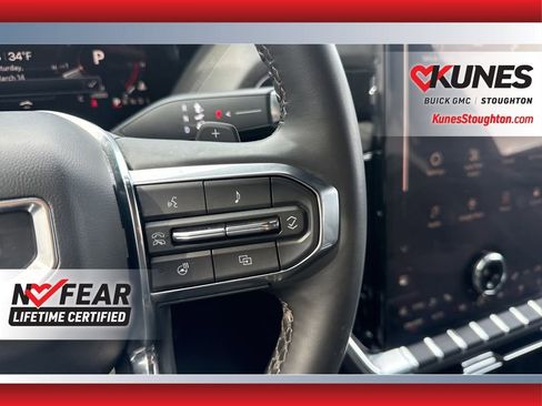 Used 2025 GMC Yukon Denali AWD/4WD image 32