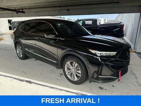 Used 2025 Acura MDX FWD image 16