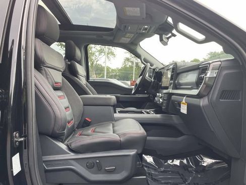 New 2026 Ford F250 Lariat w/ Black Appearance Package AWD/4WD image 34