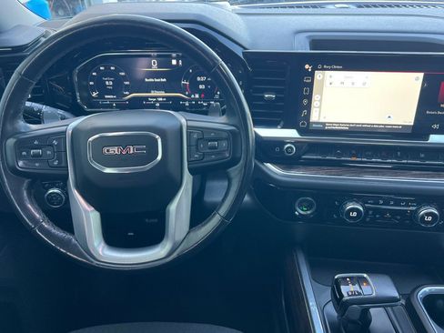 Used 2022 GMC Sierra 1500 Elevation AWD/4WD image 11