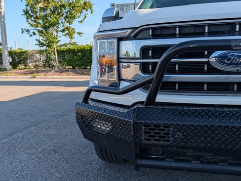 Used 2022 Ford F150 Lariat image 9