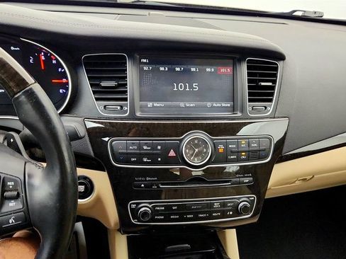 Used 2014 Kia Cadenza Premium w/ Luxury Package FWD image 16