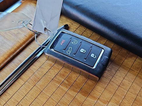 Used 2022 Jeep Grand Wagoneer Series III w/ Rear Seat Video Group 1 AWD/4WD image 30