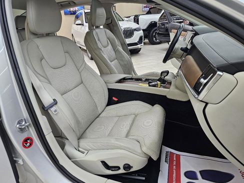 Used 2017 Volvo S90 T6 Inscription w/ Vision Package image 21