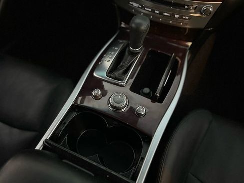 Used 2018 INFINITI Q70 Luxe image 33