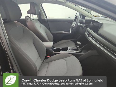 Used 2025 Kia K4 FWD image 30