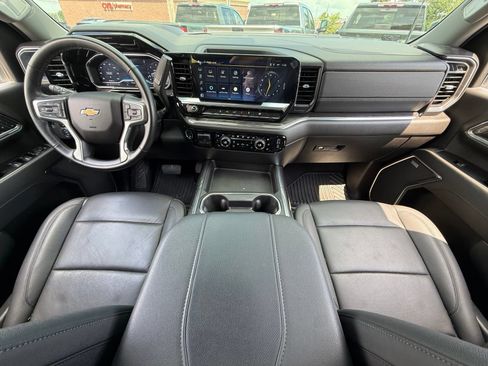 Used 2024 Chevrolet Silverado 2500 LTZ w/ LTZ Premium Package AWD/4WD image 18