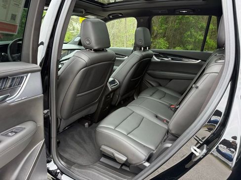 Certified 2024 Cadillac XT6 Premium Luxury w/ LPO, Floor Liner Package AWD/4WD image 24