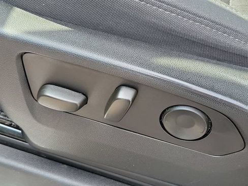 Certified 2022 Chevrolet Silverado 1500 RST AWD/4WD image 6