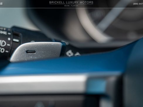 Used 2023 Land Rover Discovery S R-Dynamic image 28