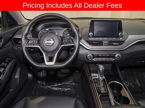 Certified 2025 Nissan Altima 2.5 SR FWD image 6