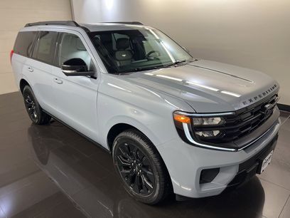 New 2025 Ford Expedition Platinum w/ Stealth Appearance Package