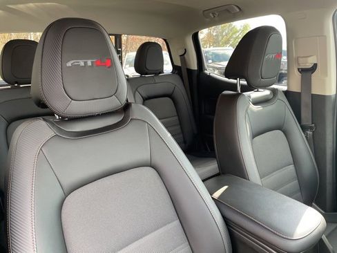 Used 2022 GMC Canyon AT4 image 28