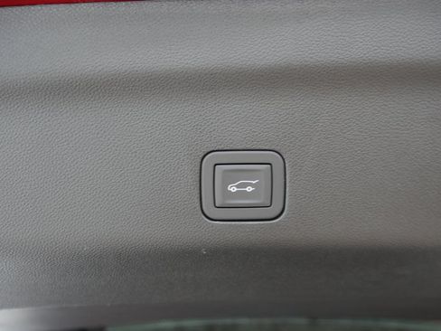 New 2026 Chevrolet Suburban Premier AWD/4WD image 32