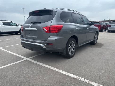 Used 2020 Nissan Pathfinder S FWD image 5