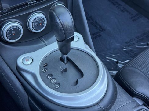 Used 2010 Nissan 370Z Touring RWD image 25