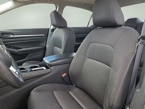 Used 2023 Nissan Altima 2.5 SV image 19