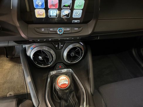 Used 2016 Chevrolet Camaro SS RWD image 29