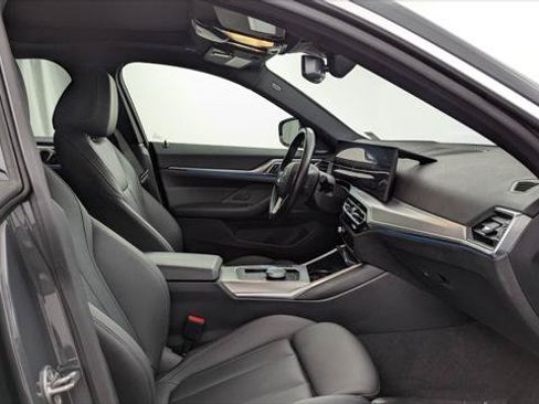 Used 2023 BMW i4 eDrive35 RWD image 17