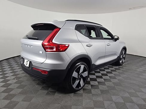 Certified 2023 Volvo XC40 Recharge Ultimate AWD/4WD image 10