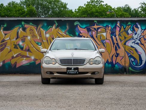 Used 2002 Mercedes-Benz C 320 Wagon image 5