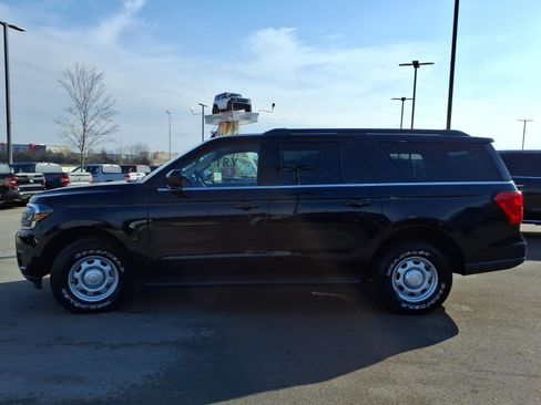 Certified 2023 Ford Expedition Max XL image 6