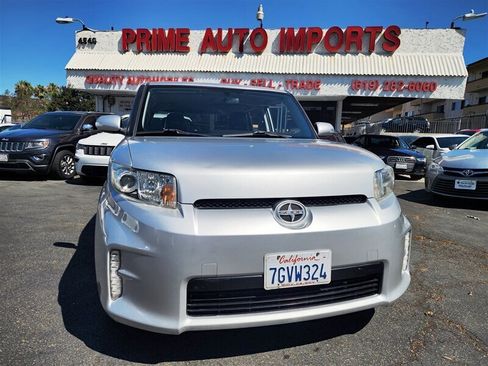 Used 2014 Scion xB image 21