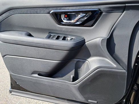 Used 2025 Subaru Forester Limited w/ Protection Package (1PH) image 20