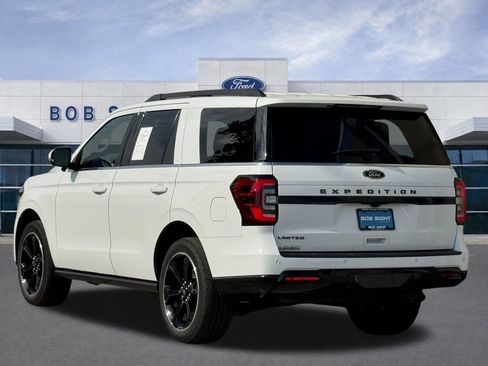 Used 2022 Ford Expedition Limited AWD/4WD image 39