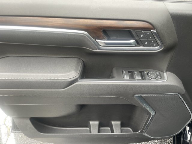 Certified 2025 GMC Sierra 1500 SLT AWD/4WD image 13