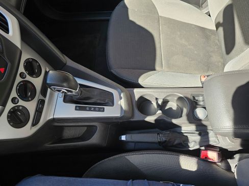 Used 2013 Ford Focus SE FWD image 13