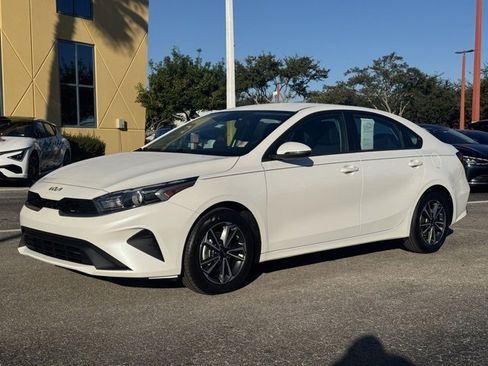 Certified 2023 Kia Forte LXS w/ LXS Technology Package image 2