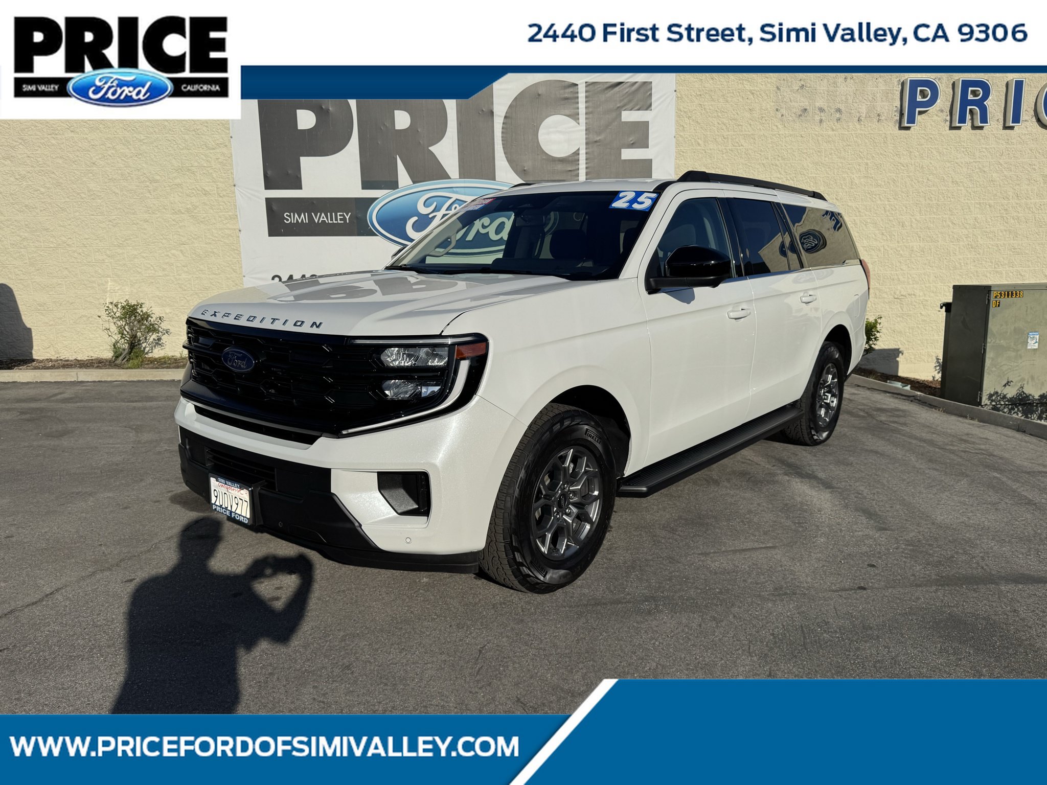 Certified 2025 Ford Expedition Max Active RWD image 1