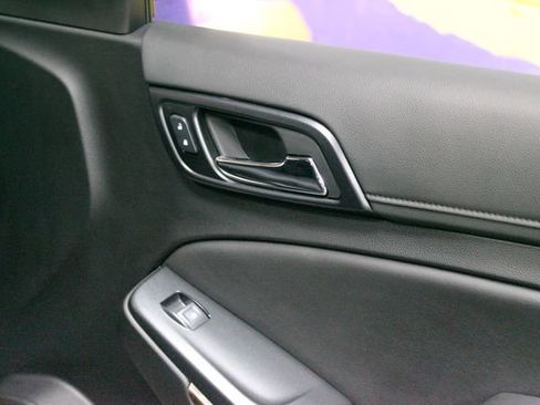 Used 2019 Chevrolet Tahoe LS AWD/4WD image 11