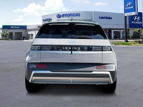 New 2025 Hyundai Ioniq 5 SEL image 6