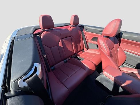 Used 2024 BMW 430i Convertible image 25