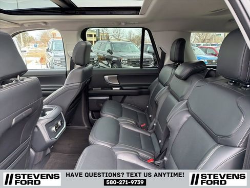 Used 2025 Ford Expedition Max Platinum image 33