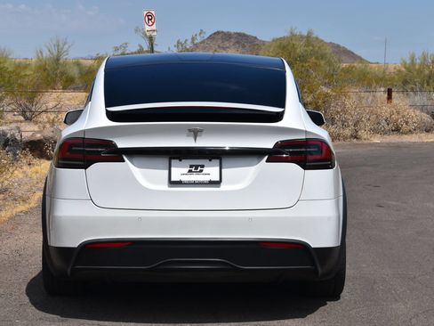 Used 2022 Tesla Model X AWD/4WD image 4