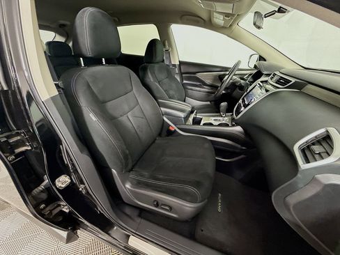 Used 2017 Nissan Murano SV image 28