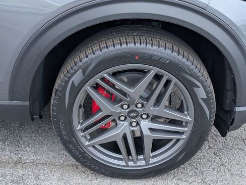 New 2026 Ford Explorer ST-Line image 18