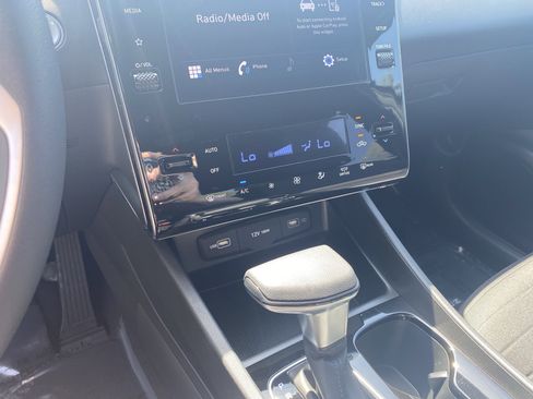 Used 2024 Hyundai Santa Cruz SEL image 22