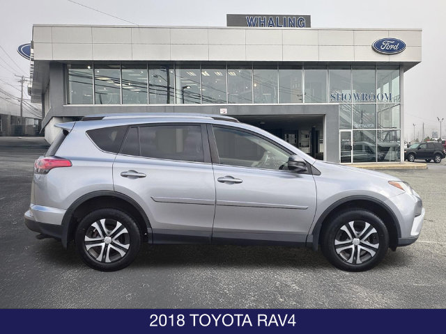 Used 2018 Toyota RAV4 LE w/ All Weather Liner Package AWD/4WD image 9
