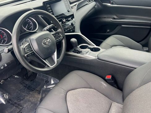 Used 2023 Toyota Camry LE image 7