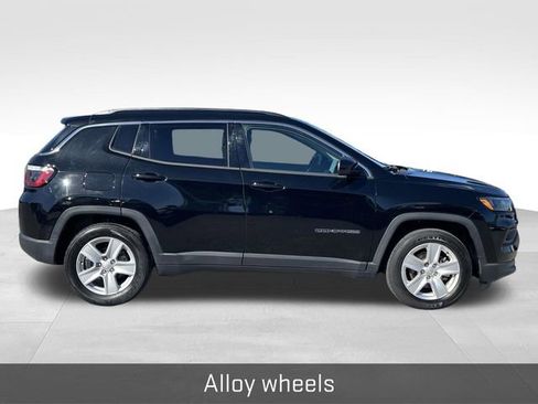Used 2022 Jeep Compass Latitude image 8