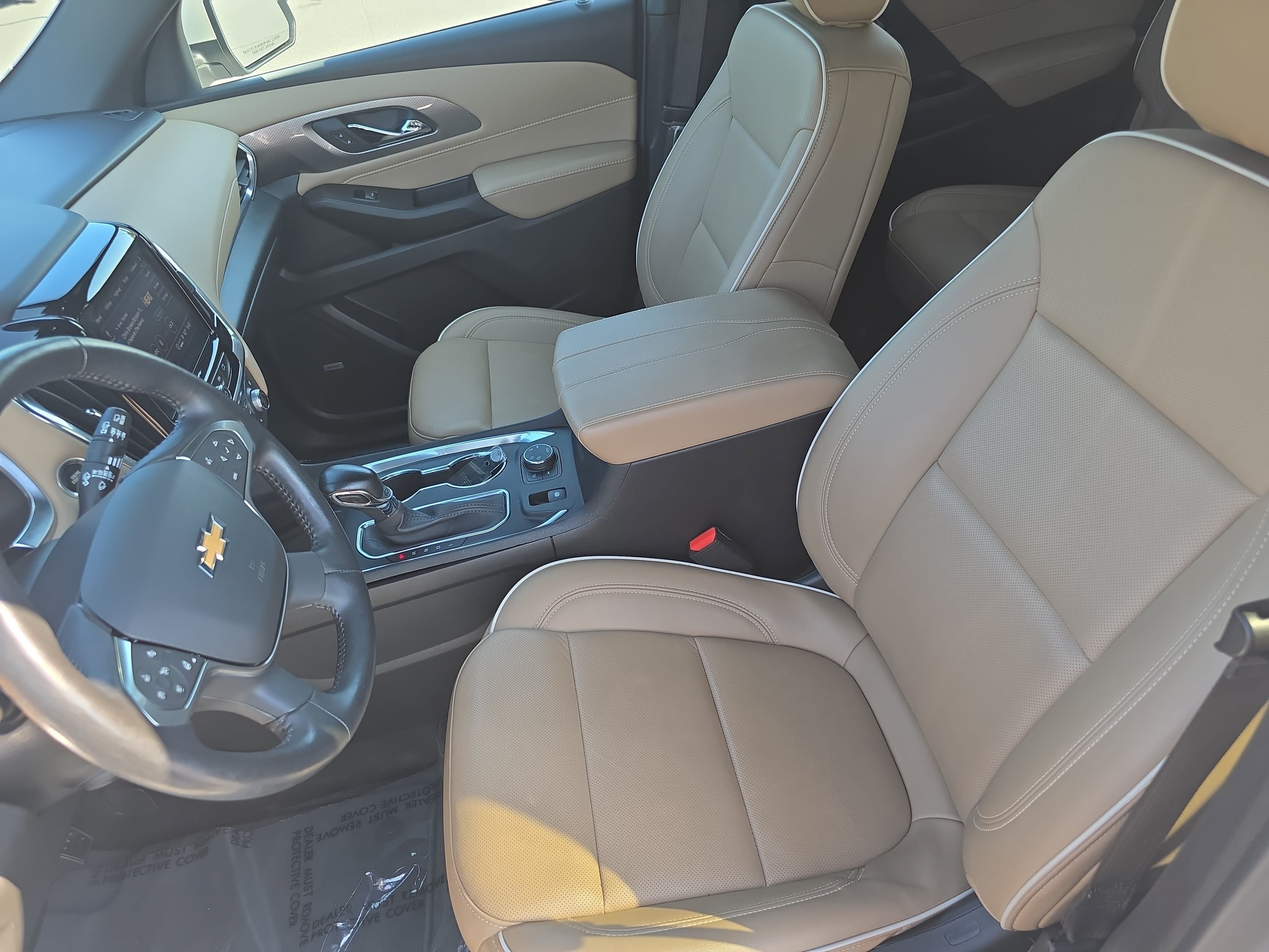 Used 2022 Chevrolet Traverse Premier AWD/4WD image 17