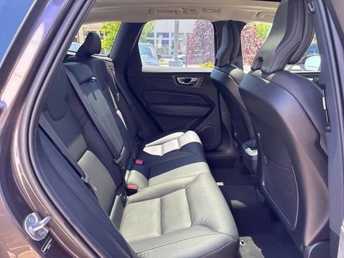 Used 2025 Volvo XC60 B5 Plus w/ Climate Package AWD/4WD image 14
